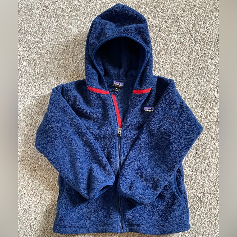 Patagonia Synchilla Fleece 4T, Like New, Navy Blue and Red